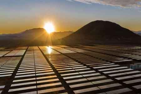 Китай установил 129 ГВт мощностей солнечной энергетики за первые три квартала 2023