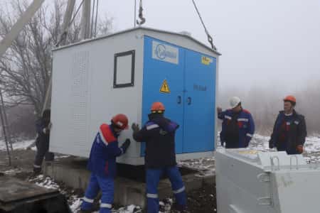 Специалисты ГУП РК «Крымэнерго» установили три разгрузочные подстанции в Строгоновке Симферопольского района