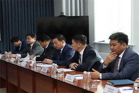 Системный оператор совершенствует взаимодействие с энергетиками Монголии