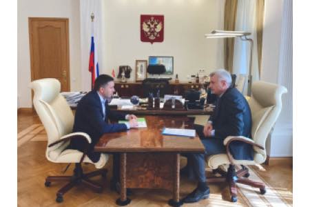 Дмитрий Кобылкин и Сергей Носов обсудили ход реализации реформы ТКО в Магаданской области