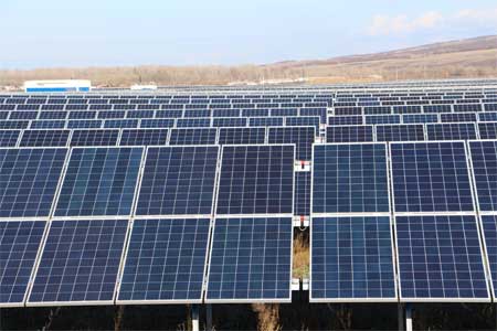 В Омской области пилотную солнечную электростанцию построят за 3 млрд рублей