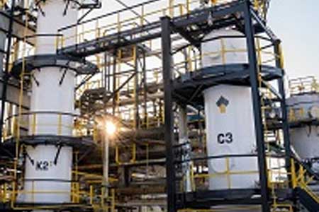 Саратовский НПЗ увеличил переработку нефти на 16%