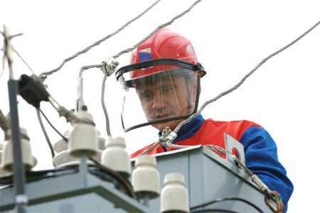 Оренбургские энергетики реконструируют узловую подстанцию