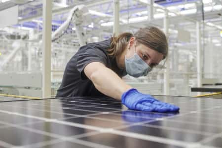 Meyer Burger открыл фабрики по выпуску солнечных элементов и модулей в ФРГ