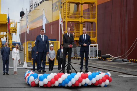 В Приморье прошла церемония имянаречения двух новых танкеров