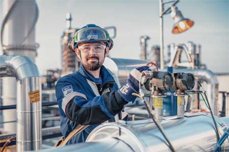 «Газпром нефть» повышает энергоэффективность нефтеперерабатывающих активов