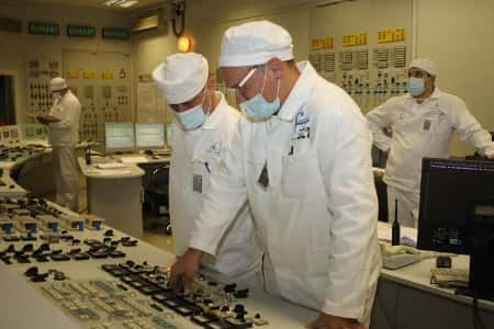 На Ленинградской АЭС началась выгрузка ядерного топлива из реактора остановленного энергоблока № 2