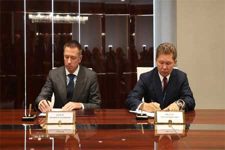 «Газпром» и СИБУР подписали документы о развитии взаимодействия в области газопереработки и газохимии