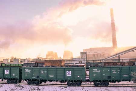 В железнодорожный цех ППГХО поступили новые вагоны для перевозки угля