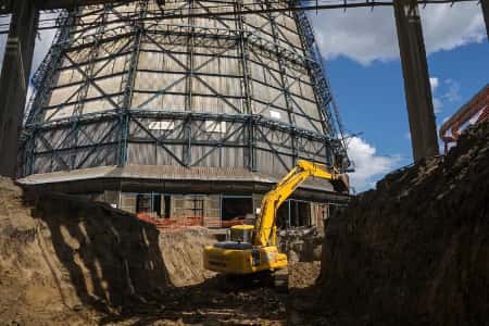 Градирни Ново-Кемеровской ТЭЦ окружили траншеи. Что происходит?