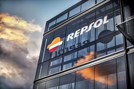 Нефтегазовый концерн Repsol покупает активы в солнечной и ветровой энергетике Чили