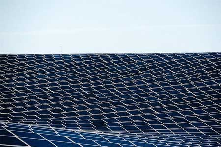 Крупнейшая в Европе солнечная электростанция заменит угольные в Испании