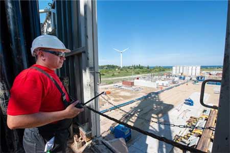 Лукойл пробурил скважину рекордной длины на месторождении D41 в Балтийском море