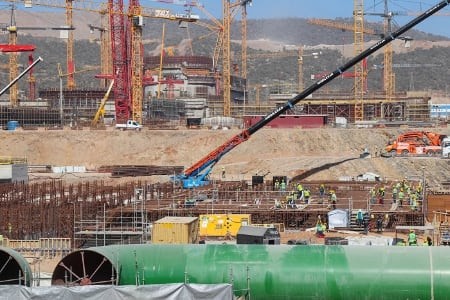 На стройплощадке блока № 4 АЭС «Аккую» началось бетонирование фундаментной плиты здания турбинного отделения