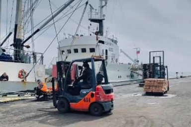 Ванинский порт наращивает объемы обработки каботажного груза