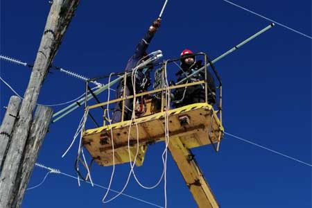 Энергетики Горного улуса ведут ремонтные работы в плановом режиме