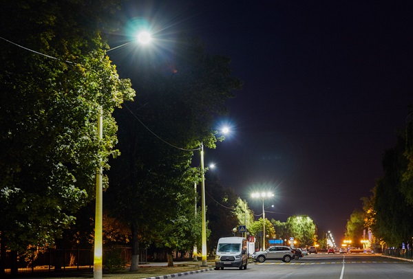 Филиалы «Россети Центр и Приволжье» обновляют и организуют наружное освещение в населенных пунктах