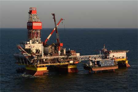 Лукойл добыл 20 млн тонн нефти на проектах северного Каспия