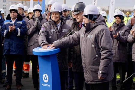 На стройплощадке энергоблока № 4 Ленинградской АЭС-2 состоялась заливка первого бетона в фундамент здания реактора