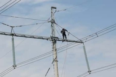 «Россети ФСК ЕЭС» модернизирует линии электропередачи, питающие Череповецкий металлургический комбинат