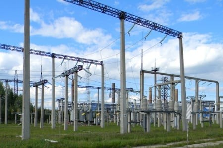 «Россети ФСК ЕЭС» установила новые трансформаторы напряжения на подстанции 220 кВ «Урдома» в Архангельской области