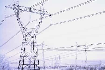«Россети ФСК ЕЭС» выполнила ремонт линий электропередачи, связывающих энергосистемы Урала и Западной Сибири