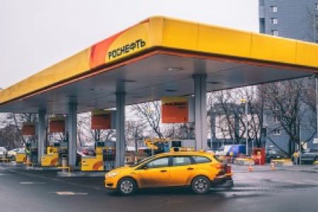 «Роснефть» подключила 1400 АЗС к сервису бесконтактной оплаты топлива Яндекс.Заправки