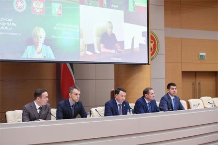 Технический директор АО «Сетевая компания» выступил на брифинге в Кабинете министров Татарстана