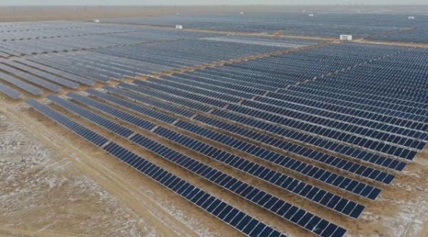 В Казахстане построили крупнейшую солнечную электростанцию