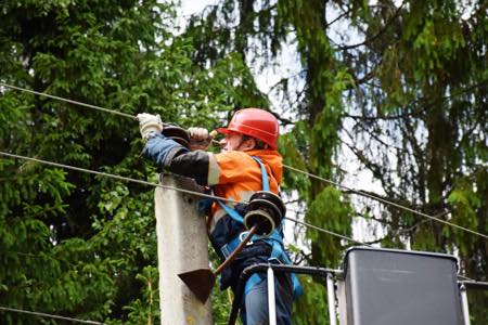 Энергетики Владимирэнерго повысили надёжность и качество электроснабжения более 3,5 тысяч жителей сельских населённых пунктов