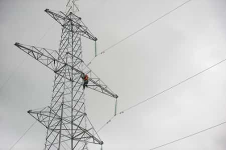 «Россети ФСК ЕЭС» завершила реконструкцию линии электропередачи, участвующей в схеме выдачи мощности Белоярской АЭС