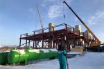 На строительной площадке «Запсибнефтехим» начался монтаж здания установки выпаривания солесодержащих стоков На строительной площадке «Запсибнефтехим» начался монтаж здания установки выпаривания солесодержащих стоков