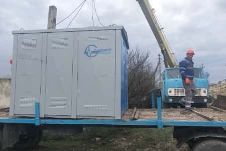 Энергетики подключили к электросетям тубдиспансер и остановочные павильоны в Белогорском районе