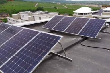 В Кабардино-Балкарии установлена первая солнечная электростанция на многоквартирном доме