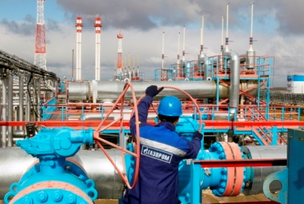 "Газпром" рассчитывает в октябре начать эксплуатационное бурение на Ковыкте