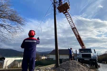 Энергетики отремонтируют в Сочи и Туапсинском районе 400 км ЛЭП