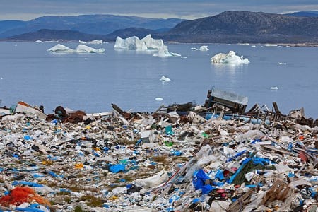 Ученые очистят Арктику от микропластика