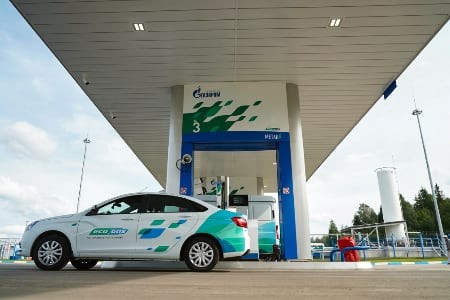 «Россети Юг» обеспечили электроэнергией две новые газозаправочные станции в Ростовской области