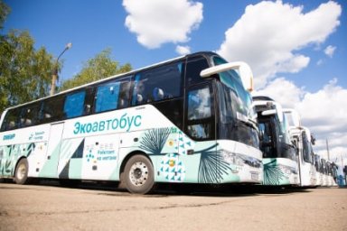 В Нижнекамске на линию вышли «зеленые» автобусы под брендом «СИБУРа»
