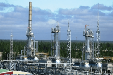 На Пуровском заводе переработки конденсата отгрузили 100-миллионную тонну продукции