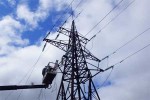 Энергетики «Пермэнерго» производят замену изоляторов на важной ЛЭП в Кунгурском районе