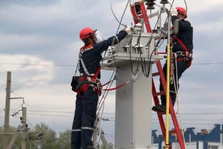 Оренбургские энергетики подключили к электросети порядка 800 новых абонентов