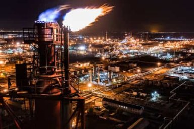 Власти продолжат штрафовать нефтекомпании за сжигание ПНГ