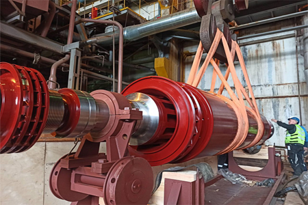 На Киришской ГРЭС ПАО «ОГК-2» провели ключевую операцию по заводке ротора в статор генератора в рамках модернизации ТЭЦ