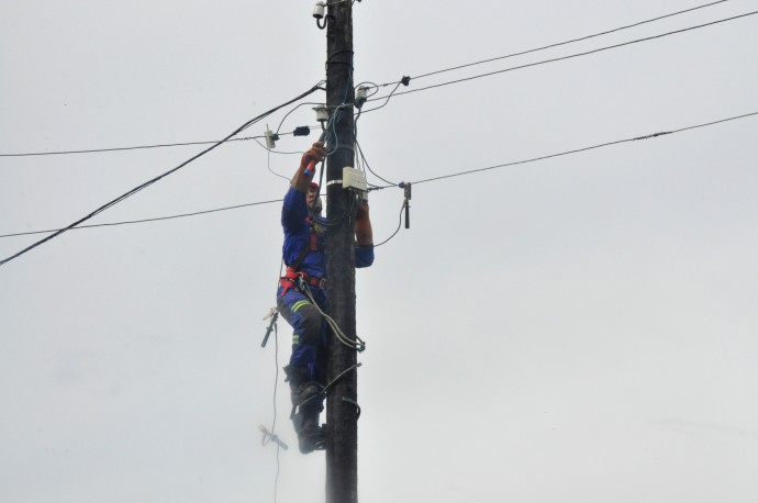 Двум жителям Майнского района грозит административная ответственность за незаконное подключение к электросетям