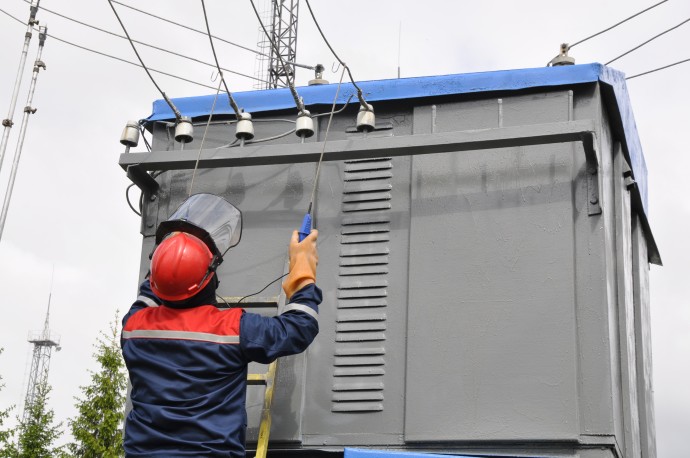 «Ульяновские сети» ремонтируют электрооборудование в распределительных сетях 10 – 0,4 кВ