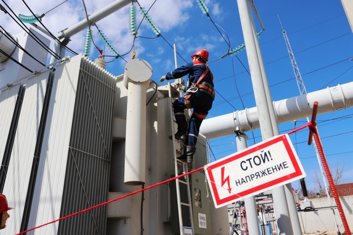 Специалисты «Россети Волга» продолжают подготовку электросетевого комплекса к работе в осенне-зимний период