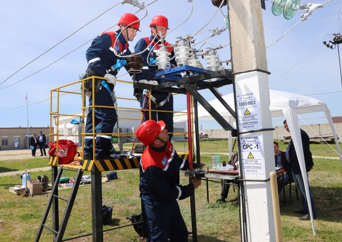 В Саратове завершились соревнования профмастерства среди оперативно-ремонтных бригад