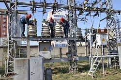 В Астраханской области продолжается работа по подготовке электросетевого комплекса к зиме