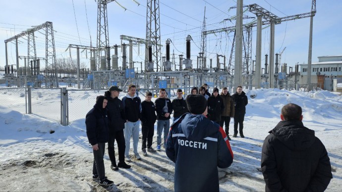 Энергетики «Самарских РС» провели экскурсию для студентов Сызранского политехнического колледжа